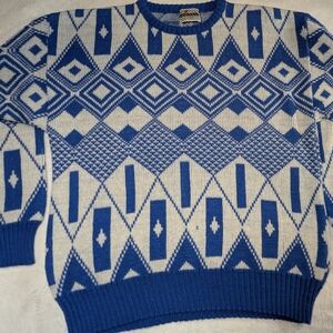 Vintage Rubirosa Blue & White Geometric Pattern Pullover Sweater